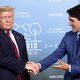 Trump: Macron mu je preveč stisnil roko, Trudeau ga je ujezil, na koncu se je vmešal še papež