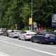 Prvomajske počitnice se počasi končujejo: na slovenskih cestah so že dolge kolone