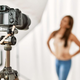 Fotografski studio prevaral številne družine: obljubljene fotografije izginile, ljudje ob denar in spomine