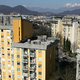 Stanovalcem ljubljanskega bloka zmanjkuje potrpljenja – kar sosed počne v dvigalu, jih je pripeljalo na rob obupa