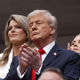 Skrivnostna čestitka za rojstni dan: je Trump res lagal?