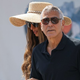Skoraj nihče ne verjame, da je to sestra Georgea Clooneyja, kličejo pa jo takole …