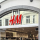 H&M med rastjo in odgovornostjo: lahko moda ostane dostopna – in hkrati trajnostna?
