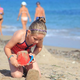 Kopalci na plaži v Črni gori niso mogli verjeti, kaj se je pojavilo v plitvini