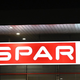V trgovinah Spar počnejo tudi tole, kupci ne morejo verjeti, čemu so priča, gre za nekaj, kar bo imelo posledice