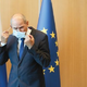 Janšo filozofi motijo le zato, ker so filozofi