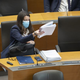 Pozivi k odstopu ministrice Simone Kustec