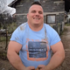 Bosanski Hulk: umiva se s snegom in na ramenih nosi težke hlode