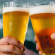 Pozabili ohladiti pivo? Ta trik ga ohladi v samo 5 minutah