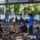 Tisoč migrantov iz Bihača premestili v majhno bosansko vas Lipa, prebivalci Velike Kladuše ostro nasprotujejo!