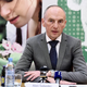 UKC Ljubljana: Prvi mož Semenarne Aleš Šabeder zamenjal kombajne za mesto generalnega direktorja, kvalifikacije vodstva pa že nekaj let očitno niso pomembne