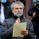 Inštitut za kriminologijo predstavlja trdo jedro levice: Njihov predstavnik miroljubne protestnike nekoč označil za drhal!