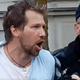 Poziv režiserju protestov Jaši Jenulli: “Gospod režiser, jih bodo – vse, ki ne bodo v OF – vaši uporniki “likvidirali”?