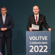 Vladajoči so zavrnili vse ukrepe, ki bi odpravili dvom o nepristranskem delu DVK. To bo sedaj naredila SDS