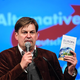 [Video] Evropski poslanec AfD ujet na posnetku, kjer brani kršitve človekovih pravic v Katarju