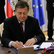 (O) Minister za zdravje išče parcialne rešitve, ker ni uspel ustavit Jankovića