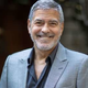 FOTO: Clooney svoja dvojčka uči traparij, ki šokirajo amal