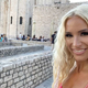 VIDEO: Skrivnostna Alya se je zaročila z modelom