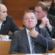 Delajo dneve in noči, minister Šircelj pa se jim smeji