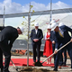 Janševa darila bodo še nekaj časa najedala proračun