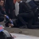 V islamističnem napadu v Franciji en mrtev, več ranjenih, dva policista huje