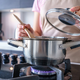 5 nasvetov za pripravo obrokov v slogu MasterChefa Novi sodnik MasterChefa o 'vlogi', ki jo bo prevzel v sodniški trojici Newyorški cheesecake (iz MasterChef Slovenja) Cheesecake brez peke z jagodami (iz MasterChef Slovenija) Nemški cheesecake (iz MasterChef Slovenija) Rigatoni z mesom pečenice in zelenjavno omako Zelenjavna enolončnica z naanom Cvetačni njoki z lososom