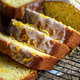 Najlažji recept za sočen limonin kolač, ki ne vsebuje masla in sladkorja