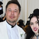 Elon Musk je naokoli poslal fotografijo, ko je imela Grimes carski rez