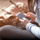 Sevanje mobilnih telefonov poškoduje možganske celice