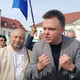 Novi predsednik poljskega parlamenta Szymon Holownia, nekdanji TV zabavljač, postal spletna senzacija, število gledalcev prenosov rednih sej parlamenta se je skoraj podeseterilo