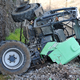 Pet let potrjevali razbit traktor