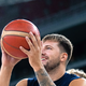 Dončičevih 32 točk po treh četrtinah za zmago proti Oklahomi