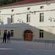 Prodaja ni uspela, občina bo za objekt Glavni trg 1 ustanovila stavbno pravico