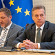 Golob: Zaradi dviga obrambnih sredstev niso predvideni rezi v proračun