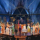 Ljudem v stiski podarjajo dvesto vstopnic za Cirque du Soleil