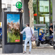 Svetlobna vitrina s kravo Lisko in zvoncem zabavala Ljubljančane