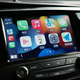 Apple bo omogočil ogled videov prek CarPlay