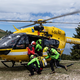 MOŠKI V FURLANSKIH DOLOMITIH ZGRMEL V GLOBINO: Zdrsnilo mu je pred očmi partnerke