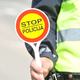 Pri Novi Gorici policisti kot v filmu lovili zadetega voznika; panični sopotnik ga je rotil, naj se ustavi
