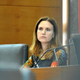 Vojna besed med Prelesnikovo in Krekom: pooblaščenka mu očita sprenevedanje