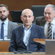 Bodo Janezu Janši sodno pošto prinesli kar v državni zbor?