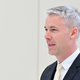 Bo propadel še en predsedničin guvernerski kandidat?