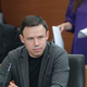Andrej Hoivik lepo obrit in počesan nazaj v poslanski klopi (FOTO)