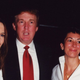 Trumpovi ljudje zaslišali Ghislaine Maxwell, desno roko Jeffreyja Epsteina