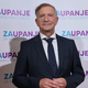 Marija, pomagaj: propadli politik Karl Erjavec po kolenih na Brezje?