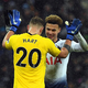 Hart okrepil konkurenco pri Tottenhamu, Bravo zapustil City