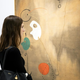 Kdo je bil Joan Miro? Dokumentarni film o enem najbolj cenjenih španskih slikarjev.