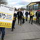 Predstavniki poštnih delavcev po protestu na pogovor z ministrom Hanom in poslovodstvom