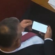 Srbski poslanec, ki je med sejo gledal pornofilm, se je odpovedal svojemu položaju