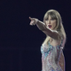 Oče Taylor Swift naj bi udaril fotografa